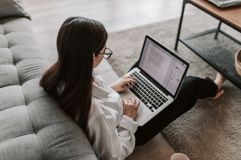 The Benefits of CRM Software for Online Businesses